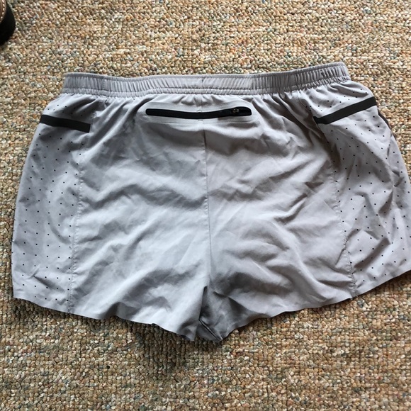 NIKE RUNNING SHORTS - Picture 4 of 6